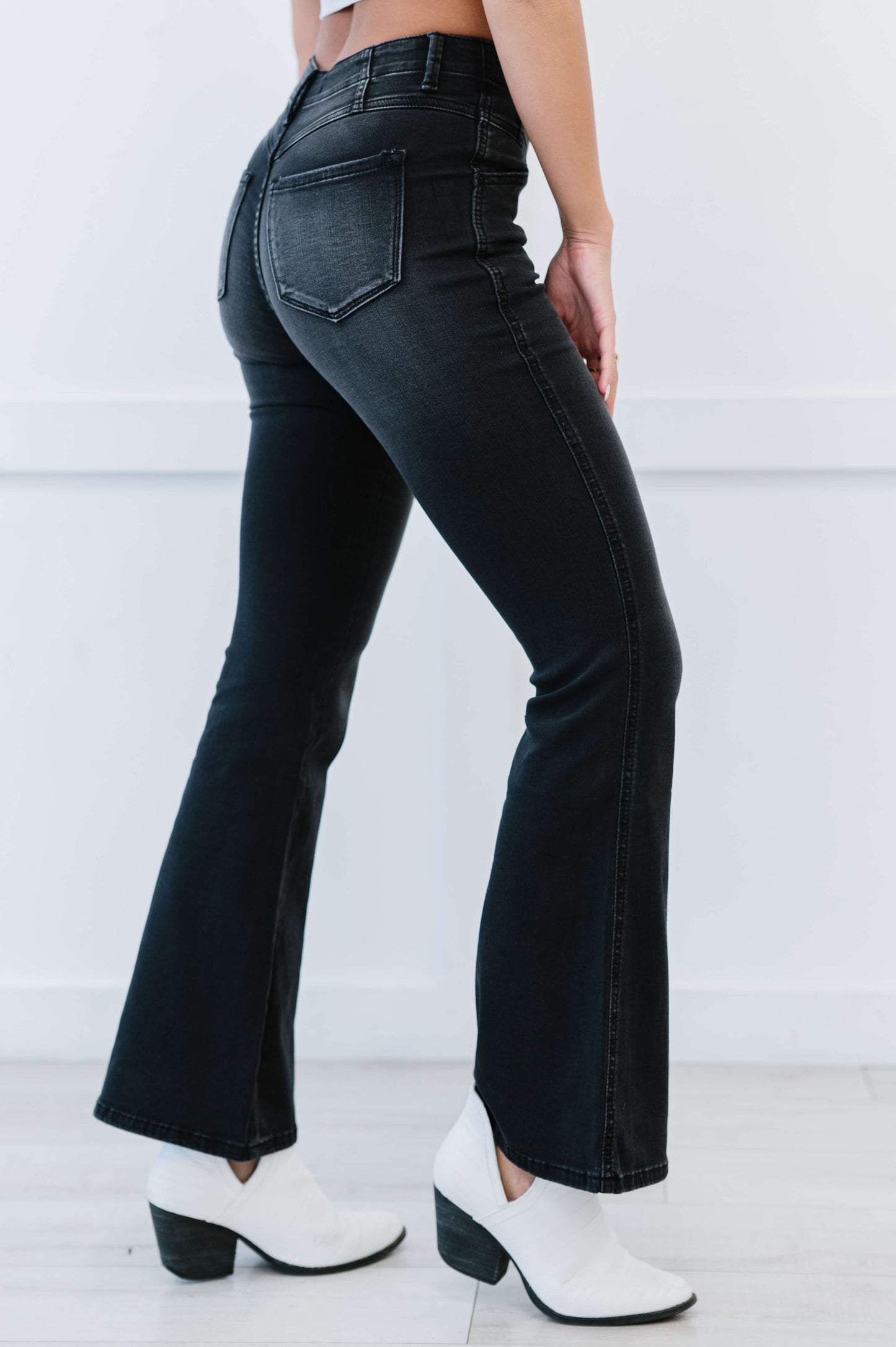 Kancan High Rise Flared Leg Jeans